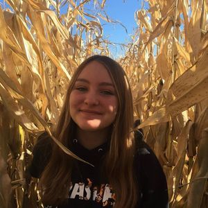 Meet your Posher, Laurie